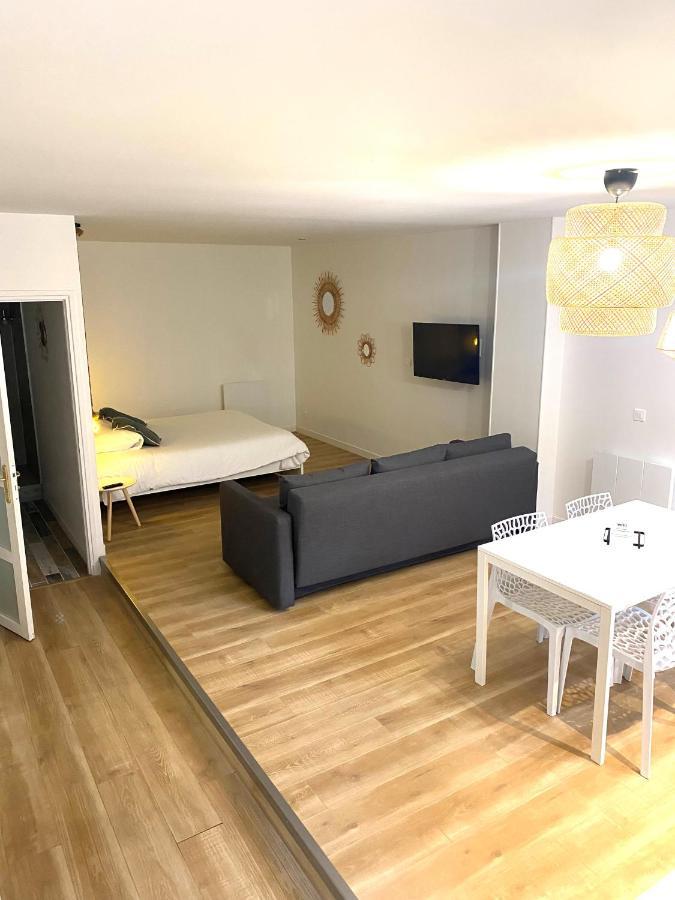 Suite 24 Appart'Hotel-3 Etoiles 르크로조 외부 사진