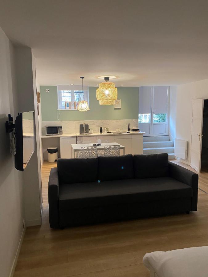 Suite 24 Appart'Hotel-3 Etoiles 르크로조 외부 사진